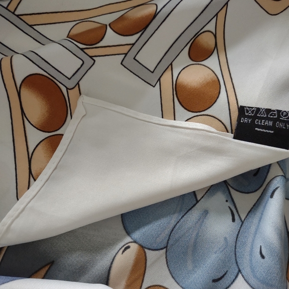 Silk large scarf square 50in x 50in - Picture 5 of 5